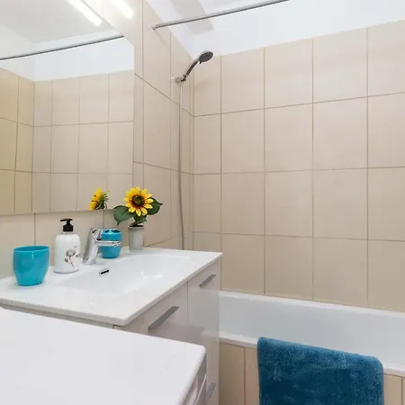 Diamantes 24 - One Bed דירה *
